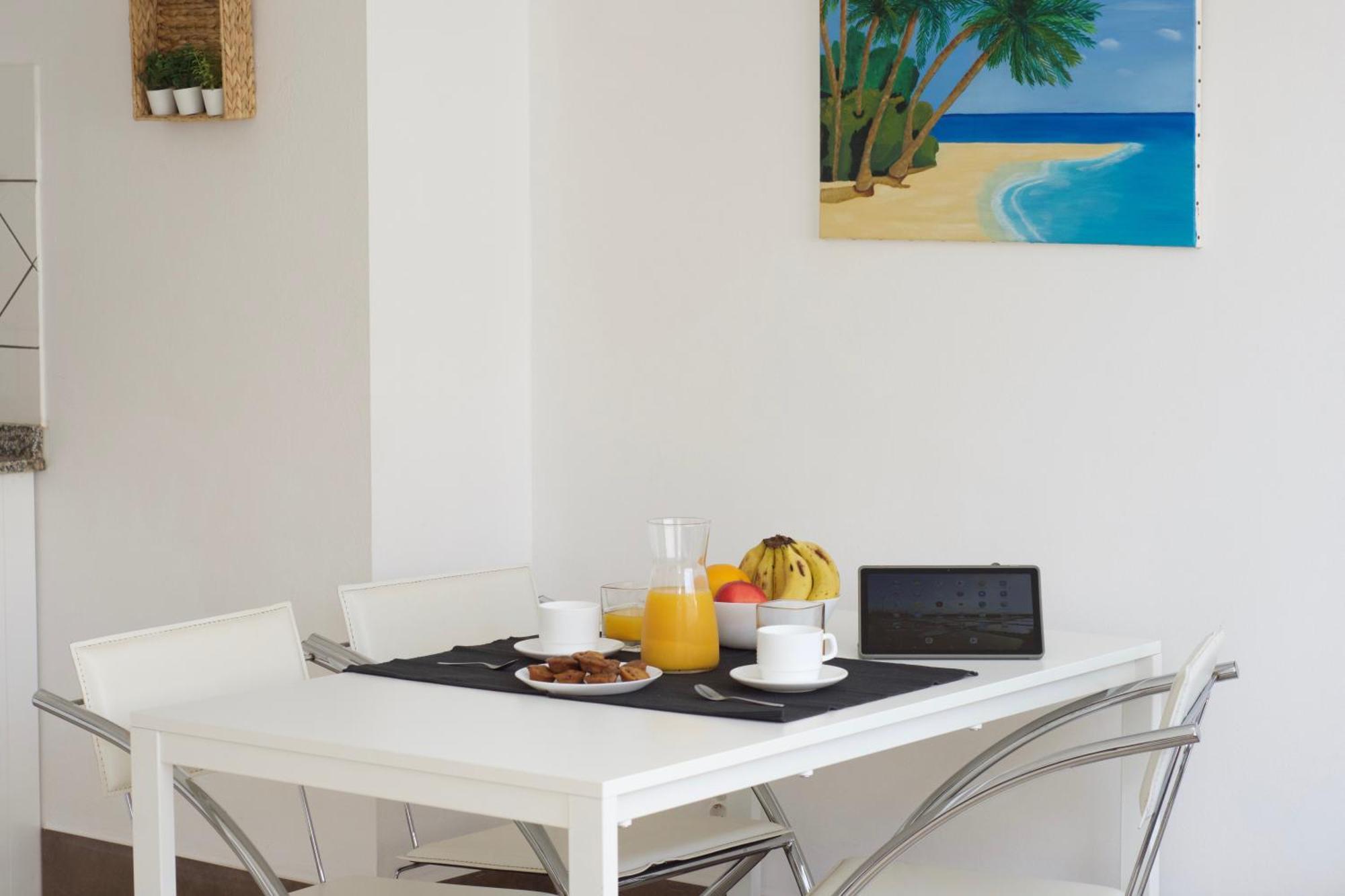 Apartamentos A 10 Minutos Del Aeropuerto Carrizal Екстер'єр фото