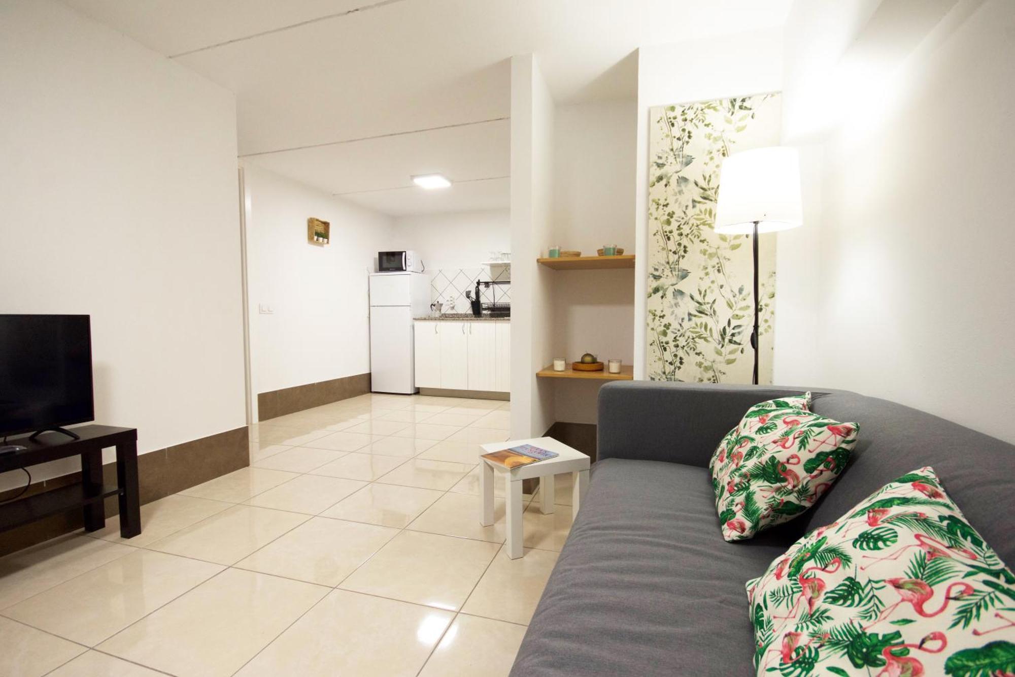 Apartamentos A 10 Minutos Del Aeropuerto Carrizal Екстер'єр фото